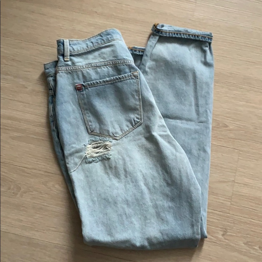BDG high rise mom jeans size 30